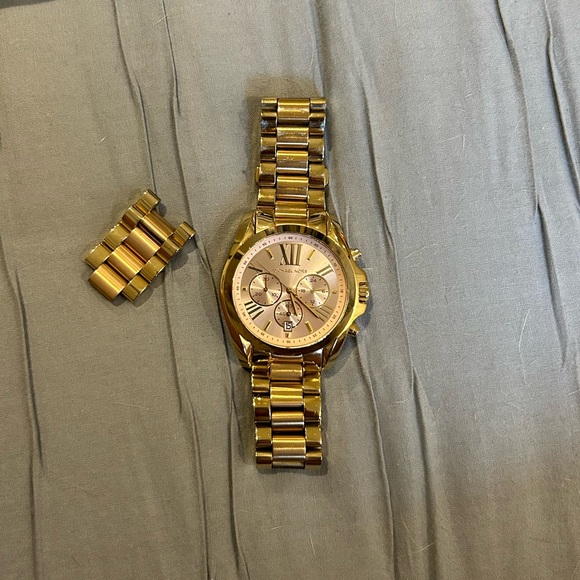 Michael Kors Women’s Watch - Picture 2 of 2